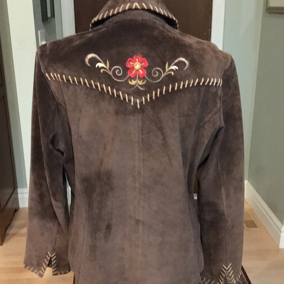 Roper Brown Leather Suede Jacket Size with Floral Embroidery. - Picture 6 of 9